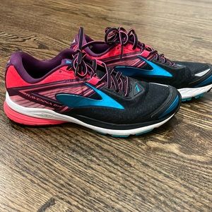 Brooks sneakers Size 8 1/2